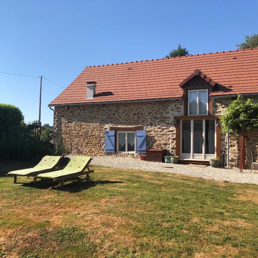 فندق Les Landes Saint-Pardoux-Corbier المظهر الخارجي الصورة